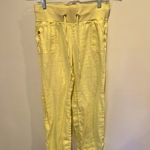 GUESS brand linen pants. Great condition! Yellow. Size medium.